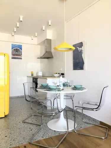gallery. plik: Tlusta-Mewa-Sea-View-Gdynia-apartament-wakacyjny-z-widokiem-na-morze-w-sercu-gdyni-13.webp